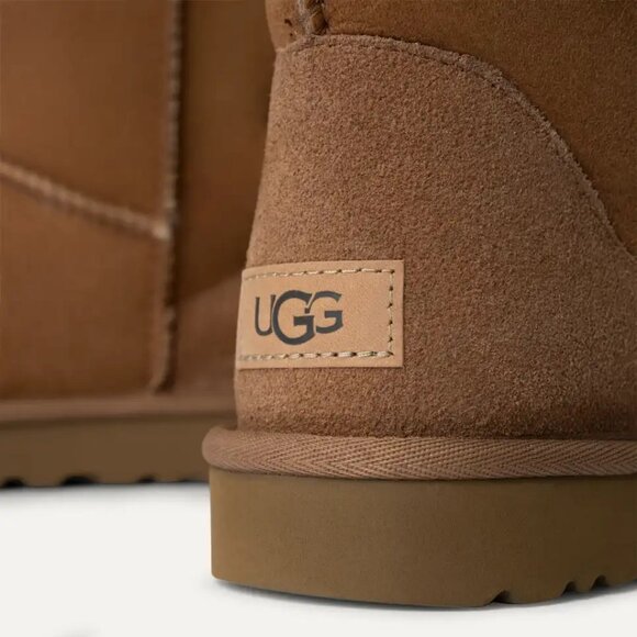 NIB UGG Boots Women's Classic Short II-Chestnut - Picture 4 of 5